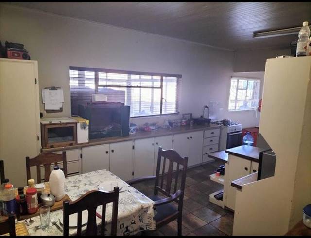 5 BEDROOM HOUSE FOR SALE IN CLOCOLAN